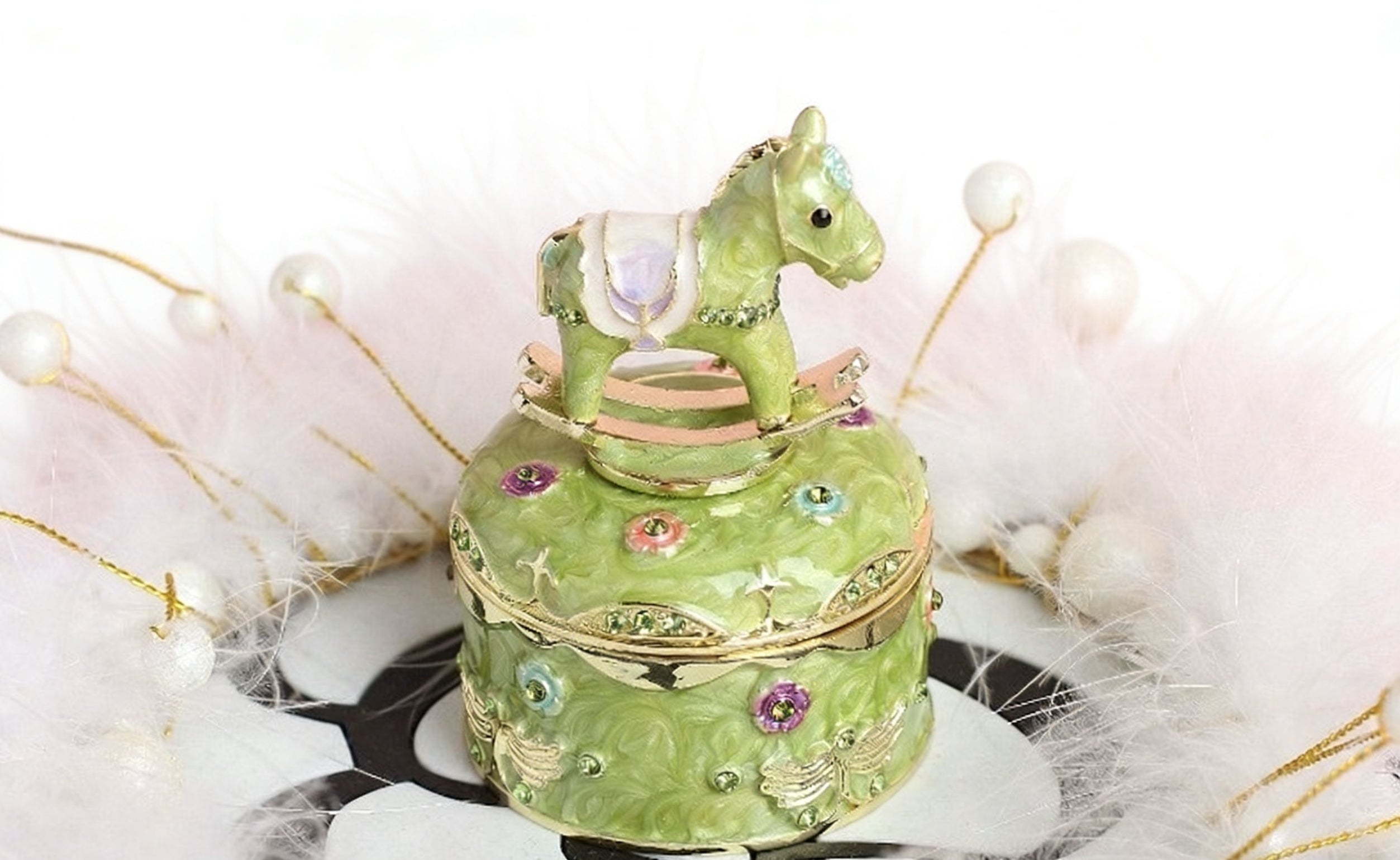 Enamel Craft Creative Home Decor: Internet Celebrity Light Luxury Cute Cartoon Wooden Horse Desktop Ornament Gift